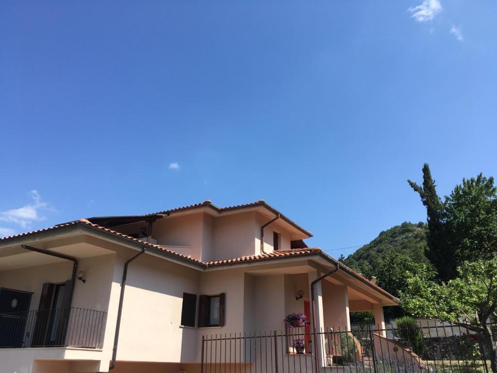 Villa Rosa Caporciano المظهر الخارجي الصورة